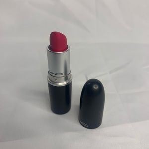 MAC RETRO MATTE LIPSTICK ALL FIRED UP